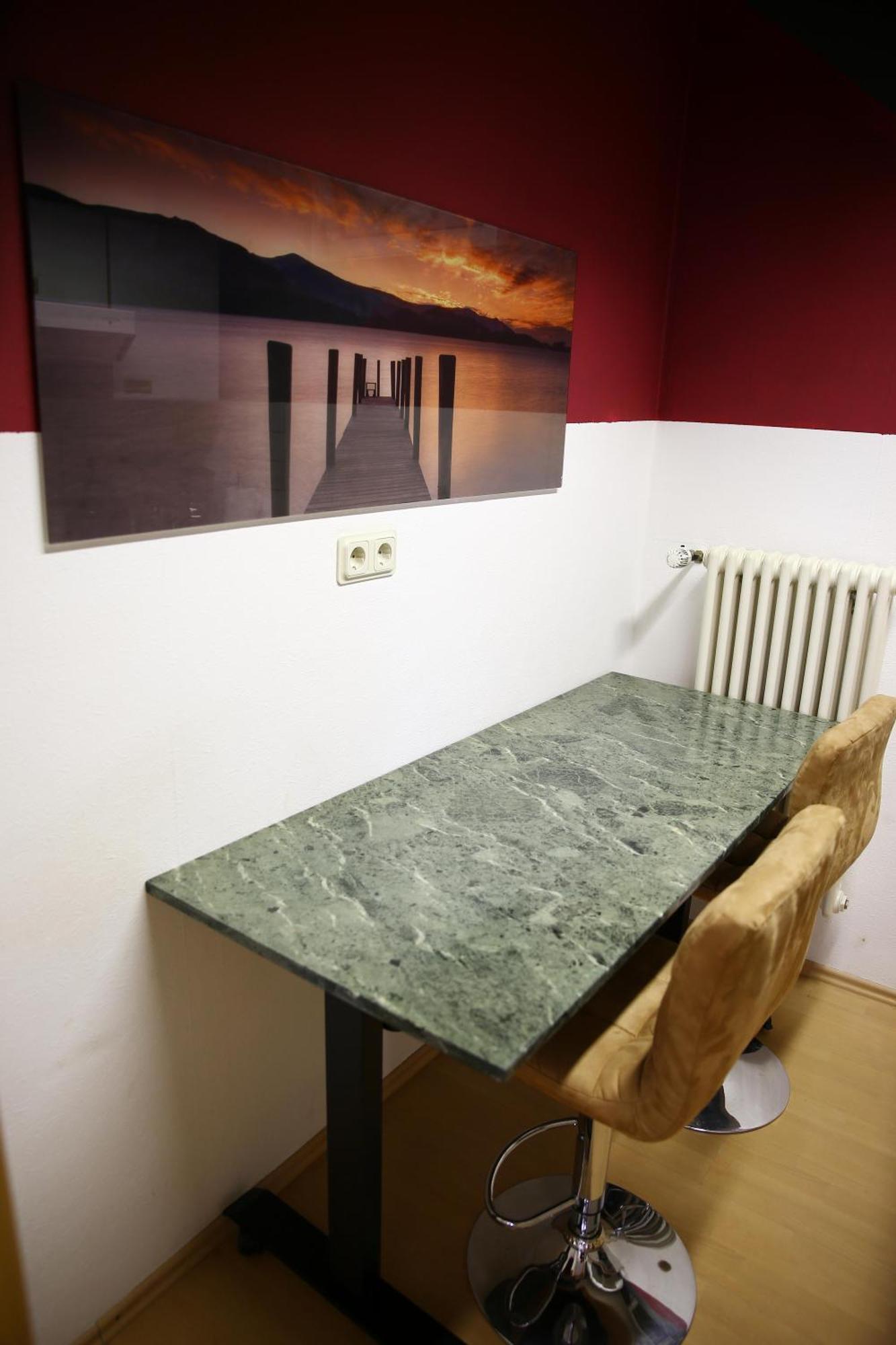 Zentrale Ferienwohnung Trier-Euren Mit Heimkino, Kueche, Wallbox & Kostenlose Fahrraeder Ngoại thất bức ảnh