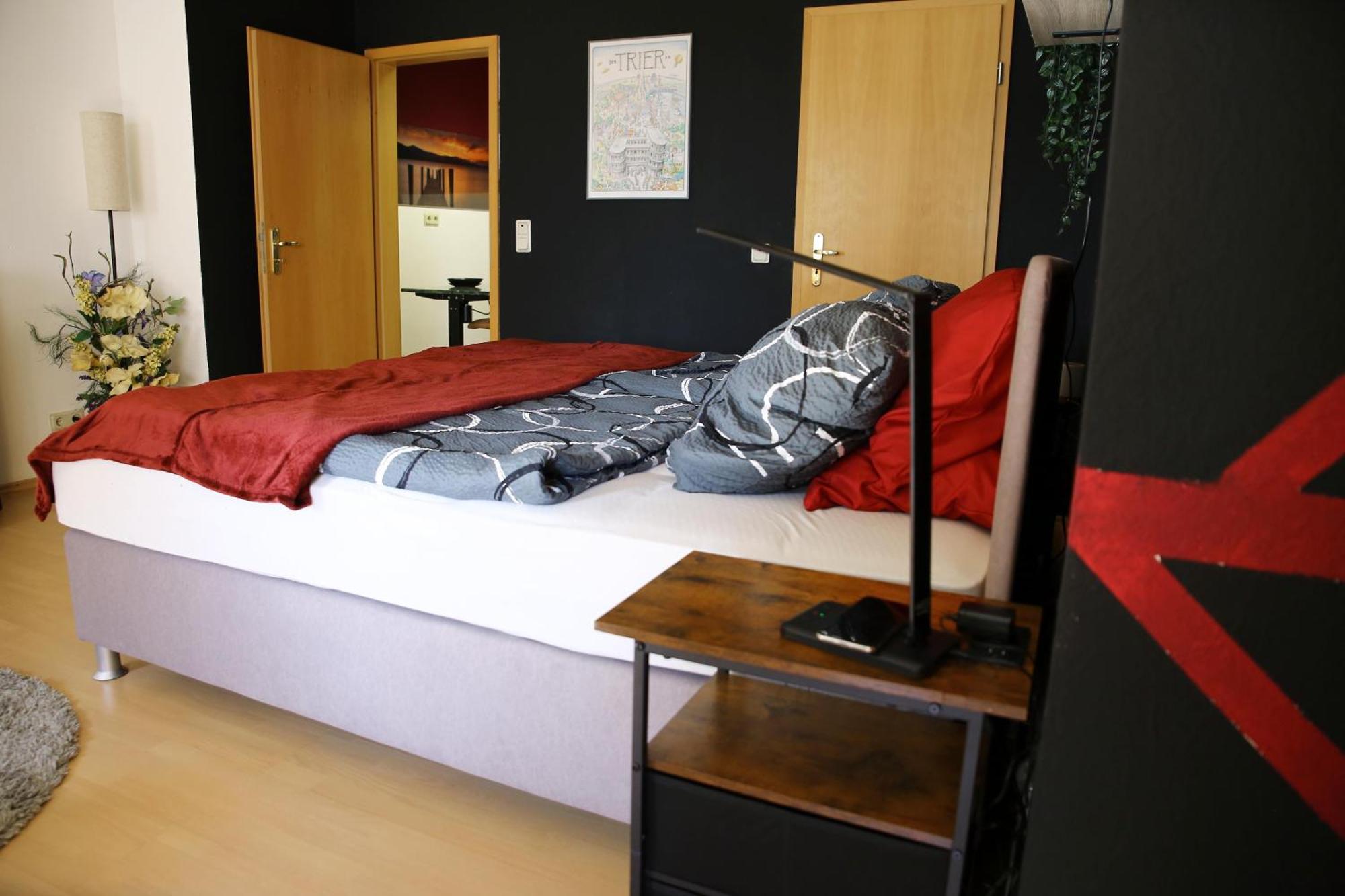 Zentrale Ferienwohnung Trier-Euren Mit Heimkino, Kueche, Wallbox & Kostenlose Fahrraeder Ngoại thất bức ảnh