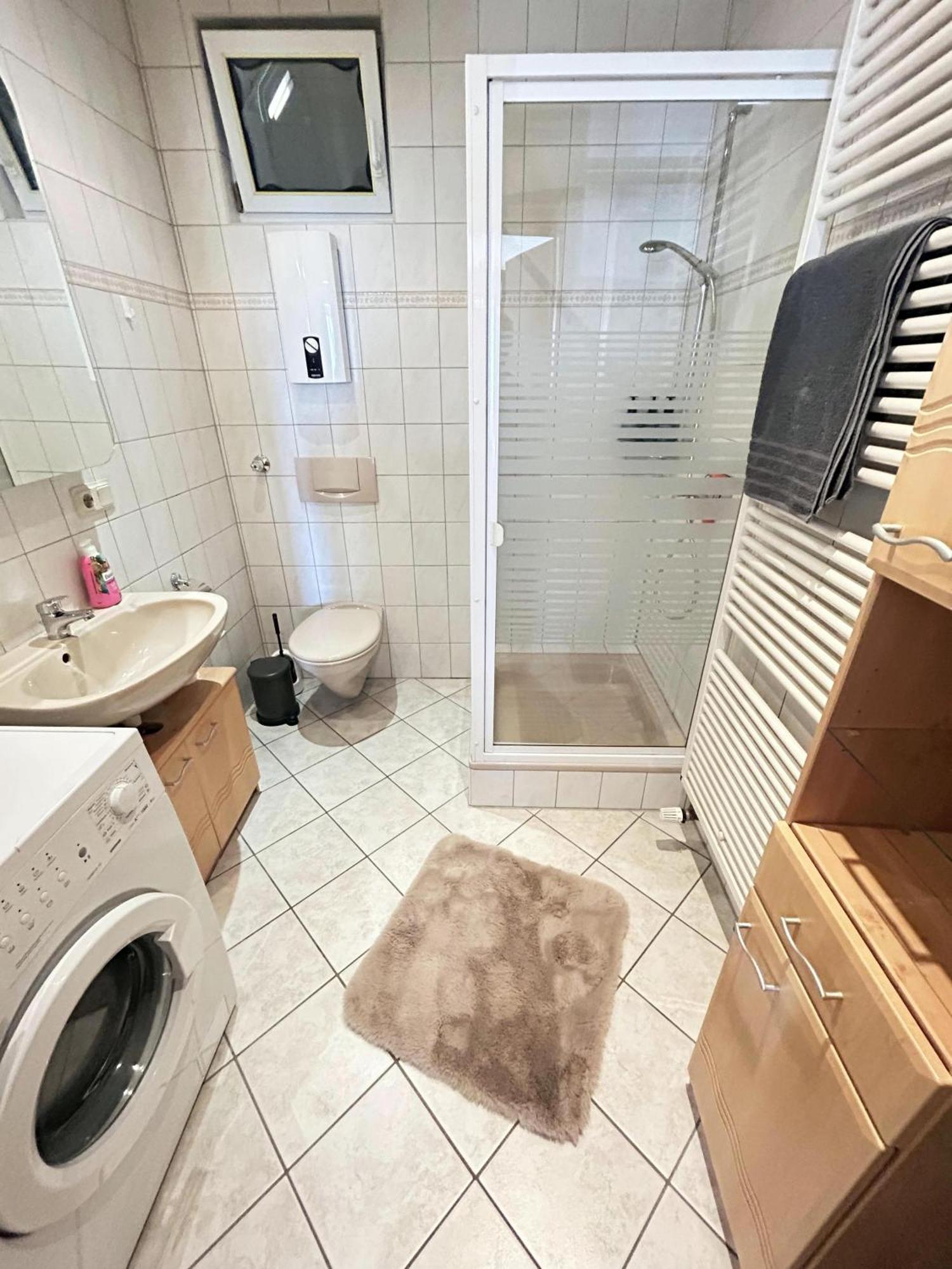 Zentrale Ferienwohnung Trier-Euren Mit Heimkino, Kueche, Wallbox & Kostenlose Fahrraeder Ngoại thất bức ảnh