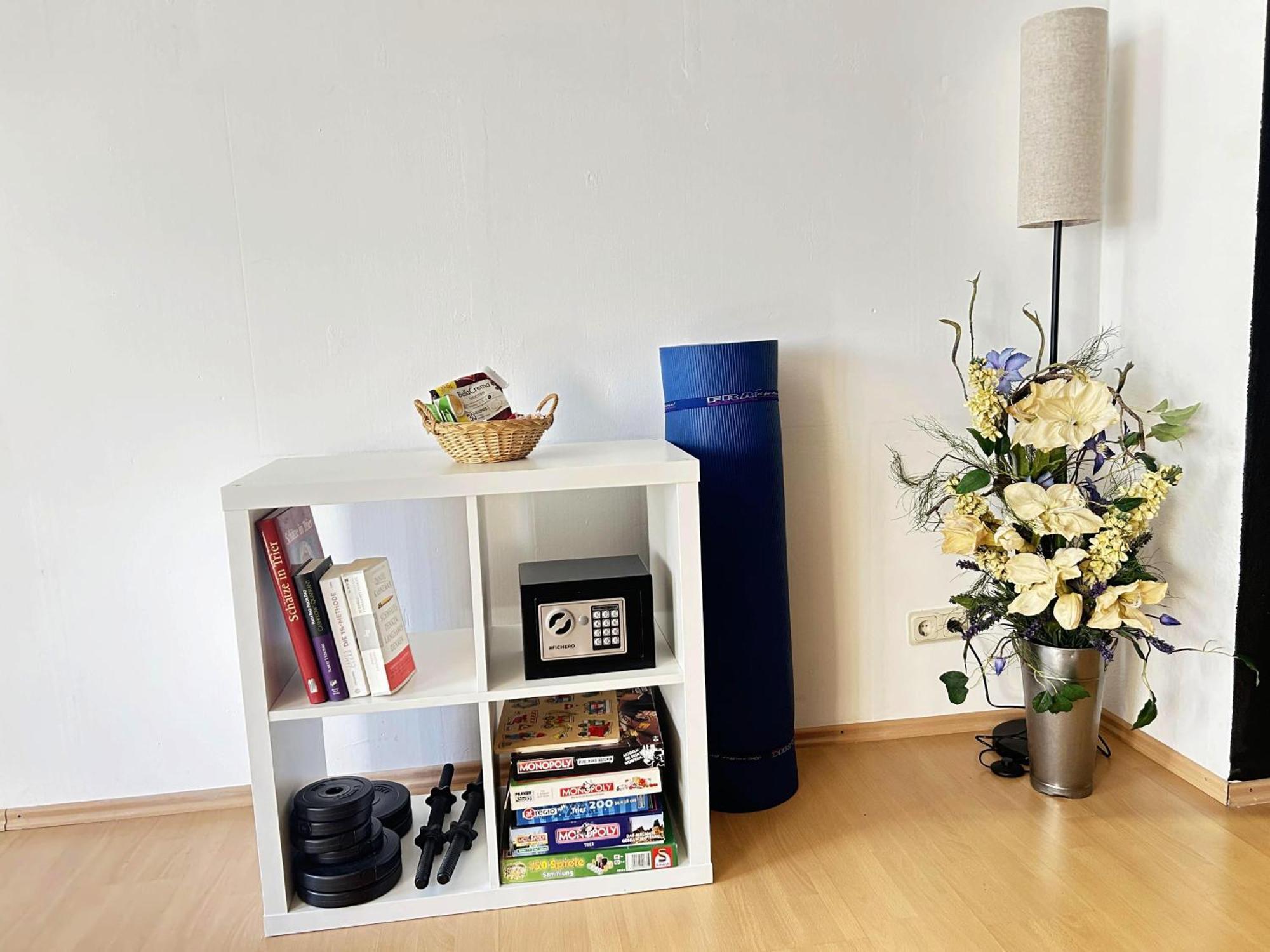 Zentrale Ferienwohnung Trier-Euren Mit Heimkino, Kueche, Wallbox & Kostenlose Fahrraeder Ngoại thất bức ảnh